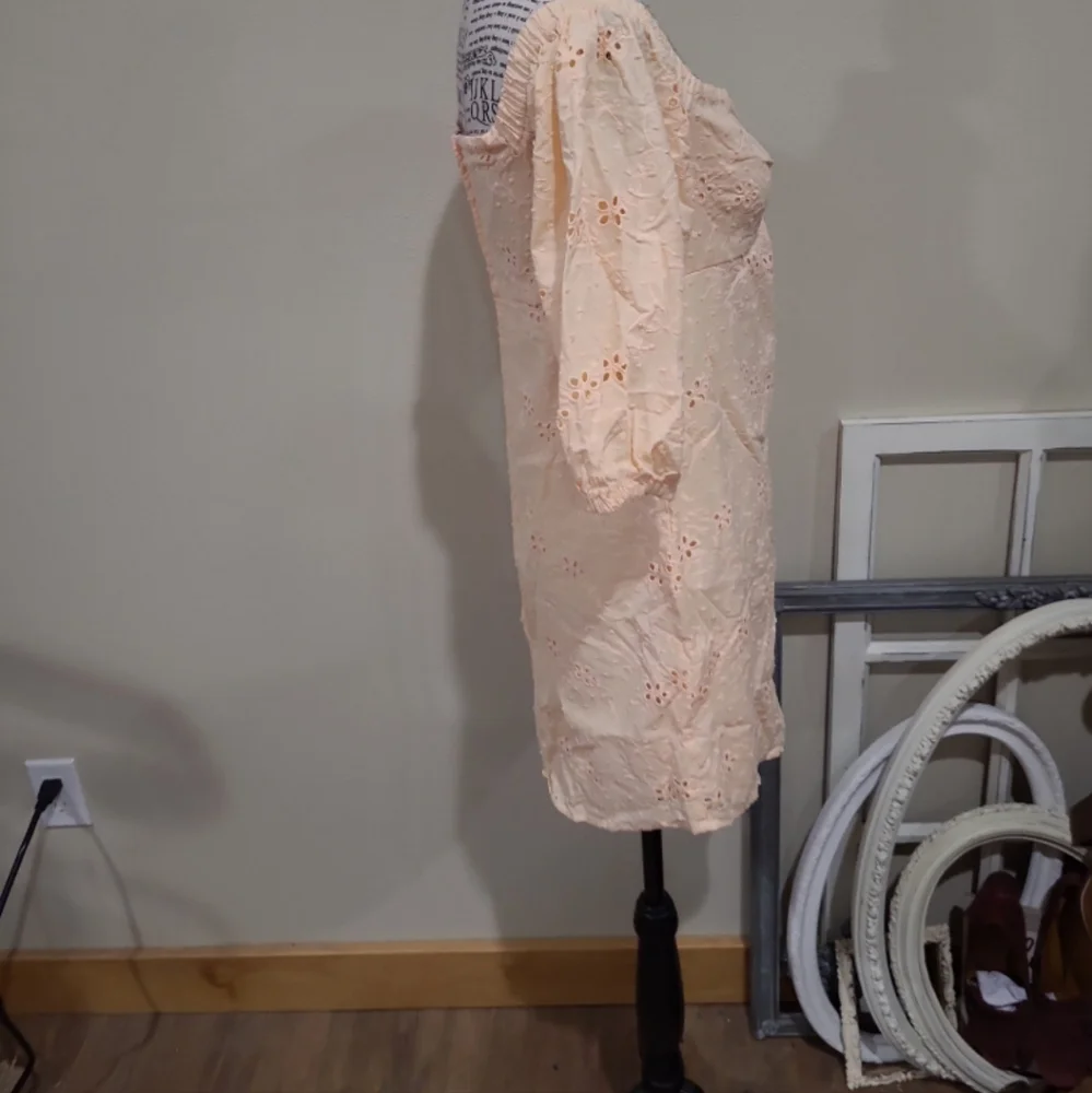 NWT City Studios Jr. Sz S Peach Eyelet Mini Dress off shoulder romantic Coquette